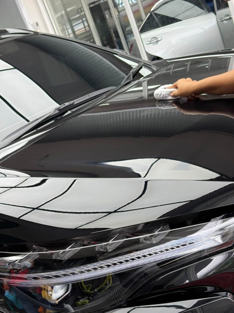 ITO Coating คืออะไร? เทคโนโลยีเคลือบแข็ง 10H+ เพื่อการปกป้องและความเงาของรถยนต์