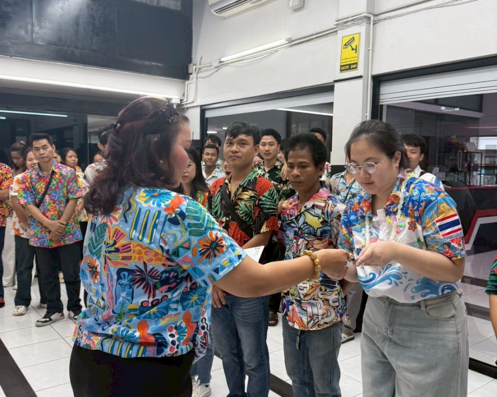 LINE_ALBUM_กิจกรรมสงกรานต์ 2569_260416_10