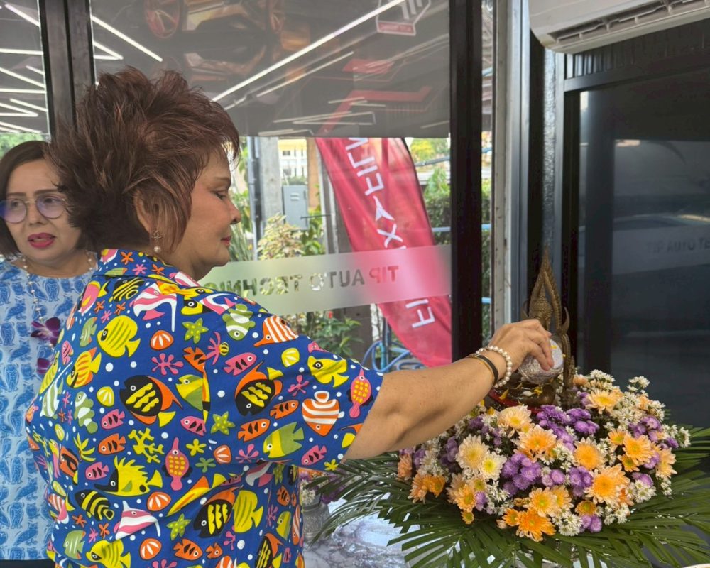 LINE_ALBUM_กิจกรรมสงกรานต์ 2569_260416_11