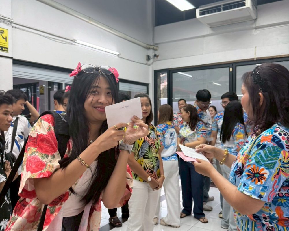 LINE_ALBUM_กิจกรรมสงกรานต์ 2569_260416_12