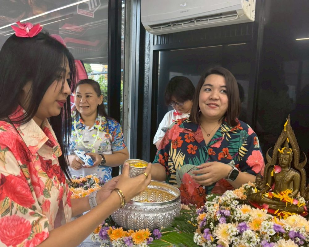 LINE_ALBUM_กิจกรรมสงกรานต์ 2569_260416_8